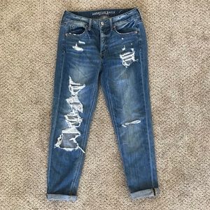 American Eagle tomgirl jeans